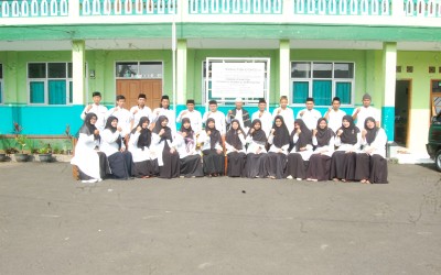 SEJARAH SINGKAT DAN KEUNGGULAN: III. Susunan Pengurus Yayasan Al-Misbah Al-Mukhtariyah